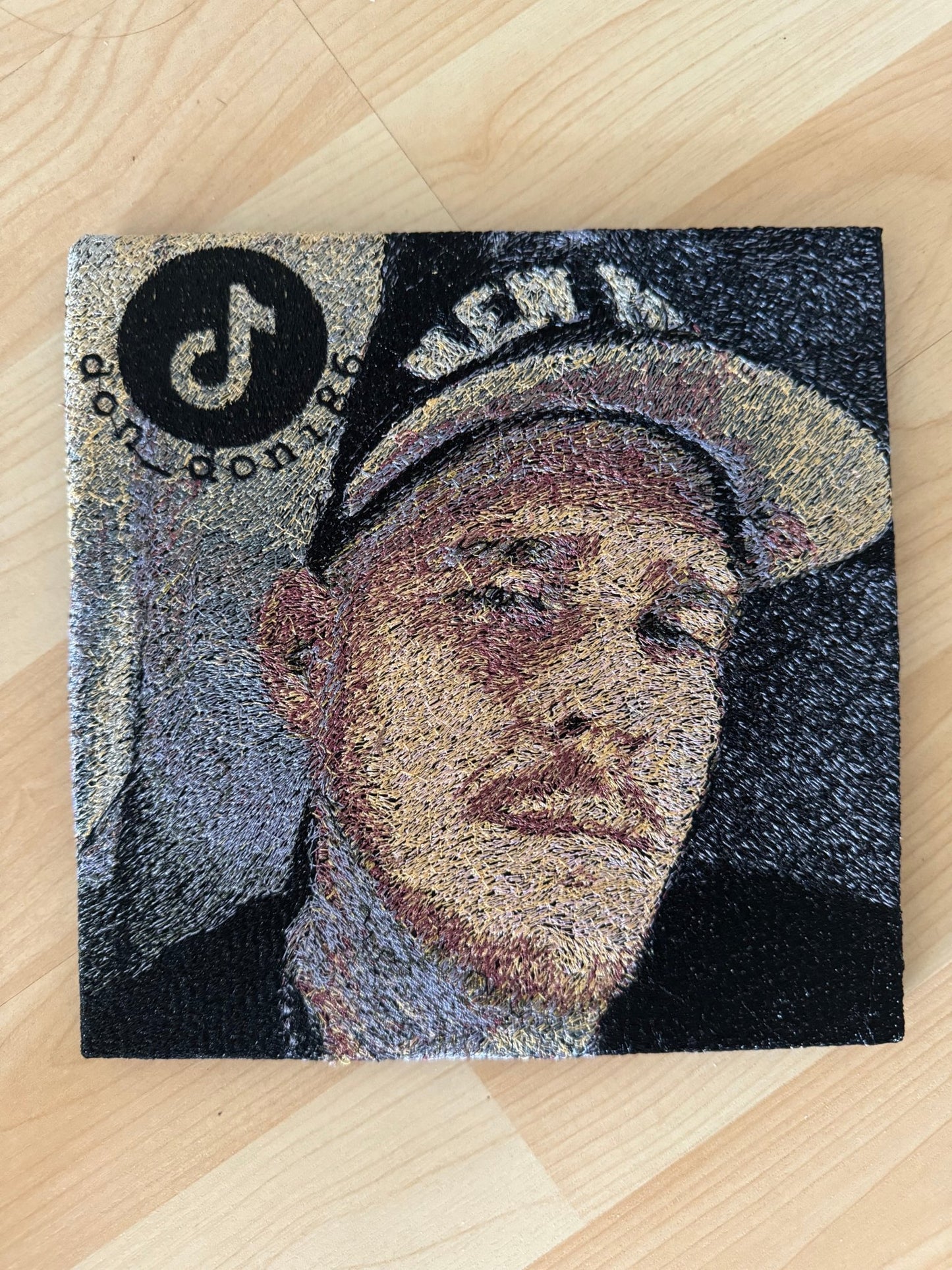 Wir sticken dein Bild - FADEGRAD Stickdesign